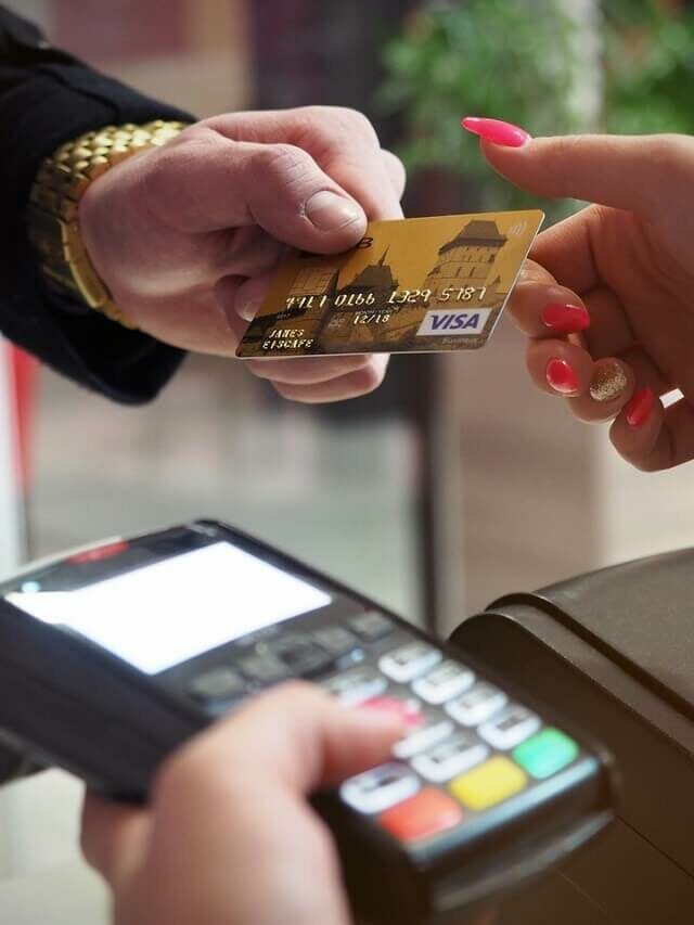Maquininhas de cartão de crédito: quais as melhores para MEI?
