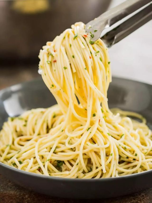 Macarrão ao alho e óleo