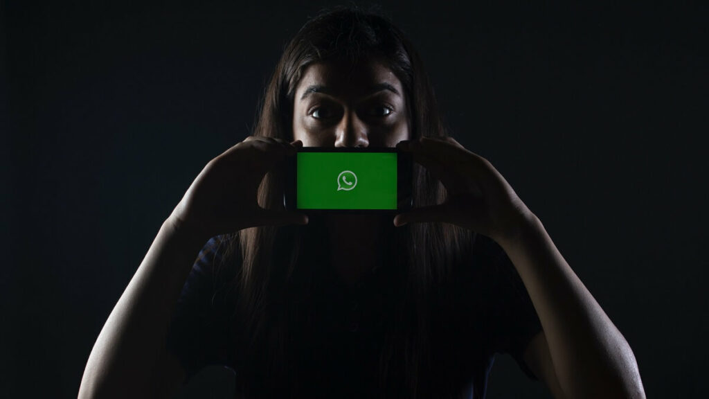 O Que Significa Aff no WhatsApp