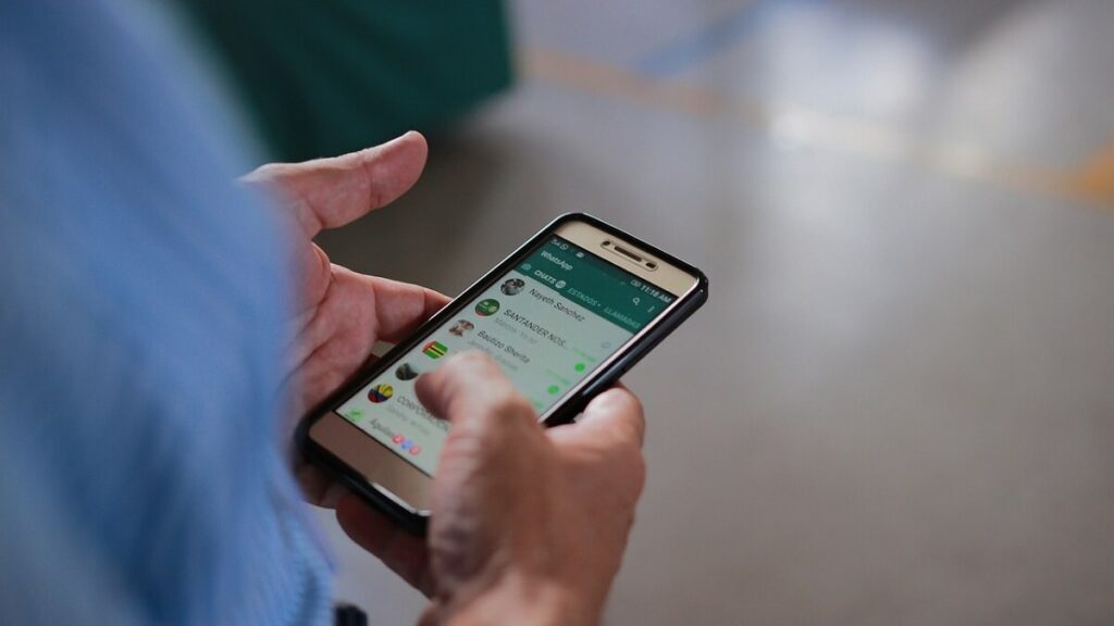 O Que Significa Aff no WhatsApp?