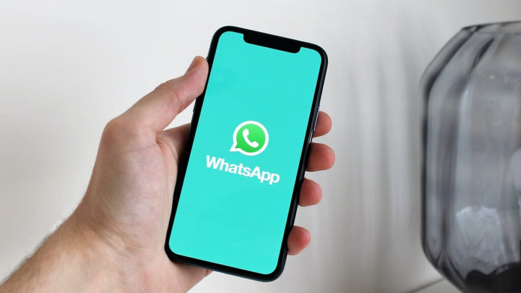 Como colocar mensagem automática no WhatsApp? 