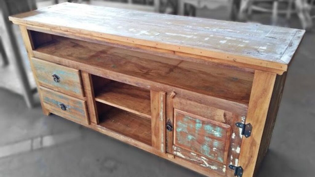 Decoração estilo industrial: Diferentes formas de criar um design dentro de casa! 1 Móveis de madeira de demolição
