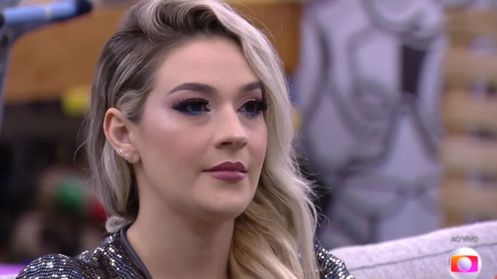 1° Eliminada é Marília