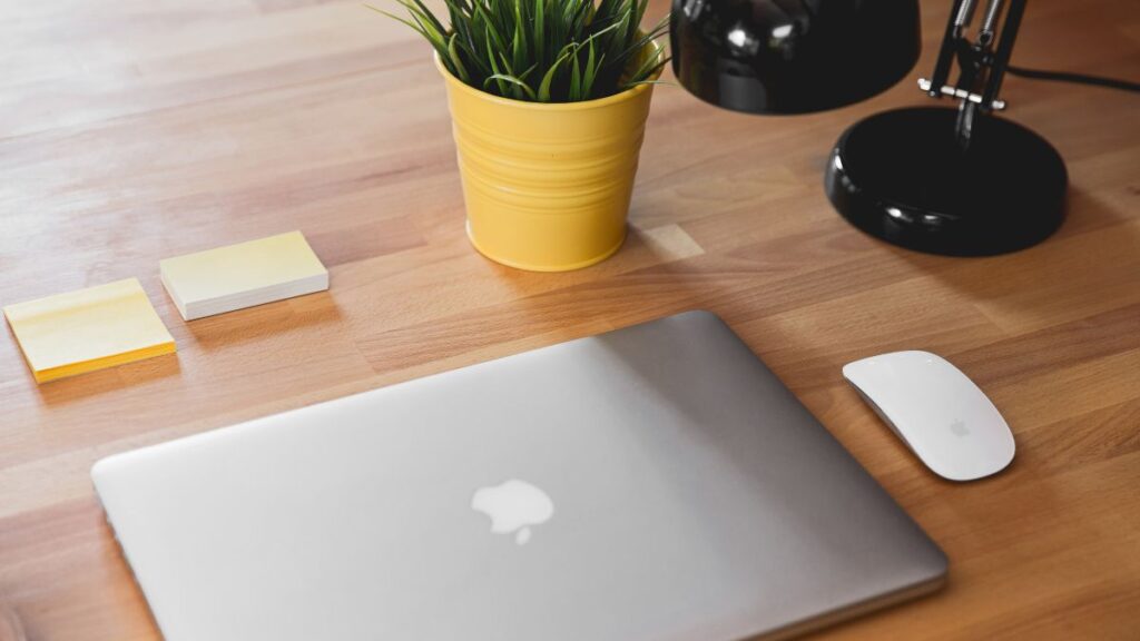 Como deixar o MAC mais rápido? Veja nossas dicas! 3 MAC Book Fechado