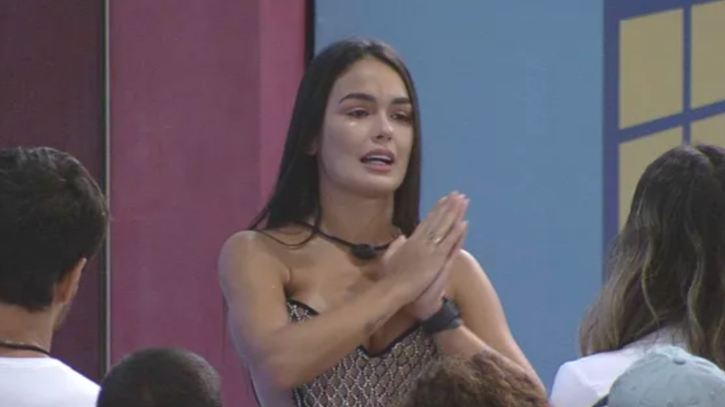 9° eliminada – Larissa
