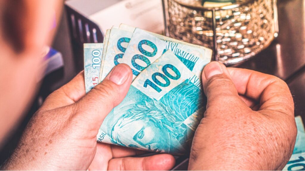 Notas de 100 reais