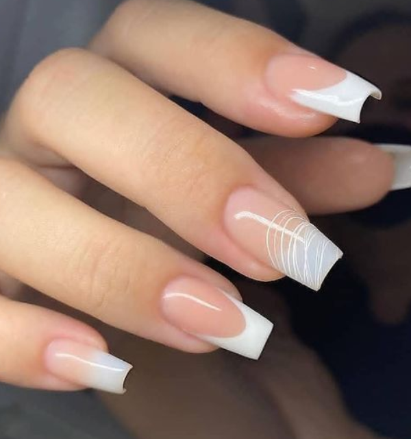 Alongamento de unhas 