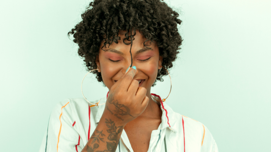 Cortes de cabelo curto: Tendências e fotos de 9 modelos para inspirar! 13 Cabelo curto cacheado