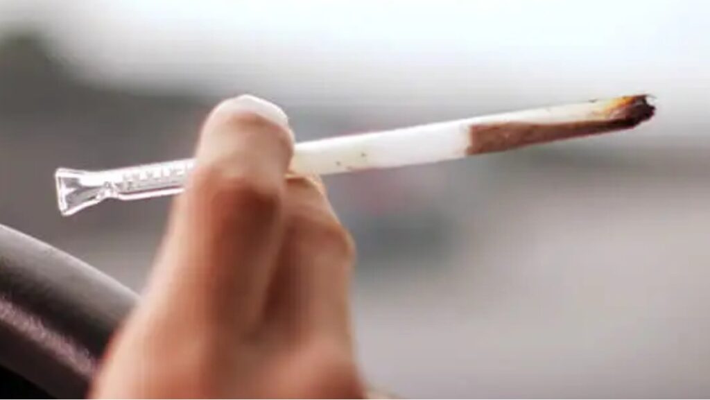 Como limpar piteira de vidro