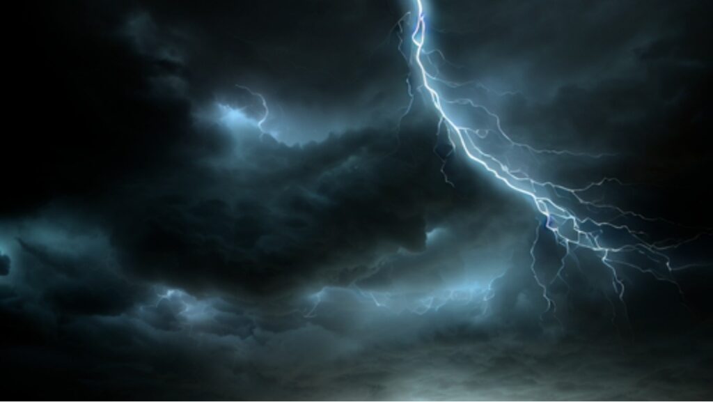 Sonhar com tempestade
