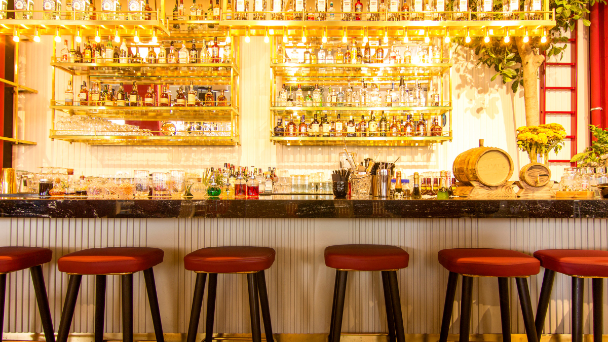 Nomes para bar, mais de 340 inspirações para você conferir! 1 Bar elegante