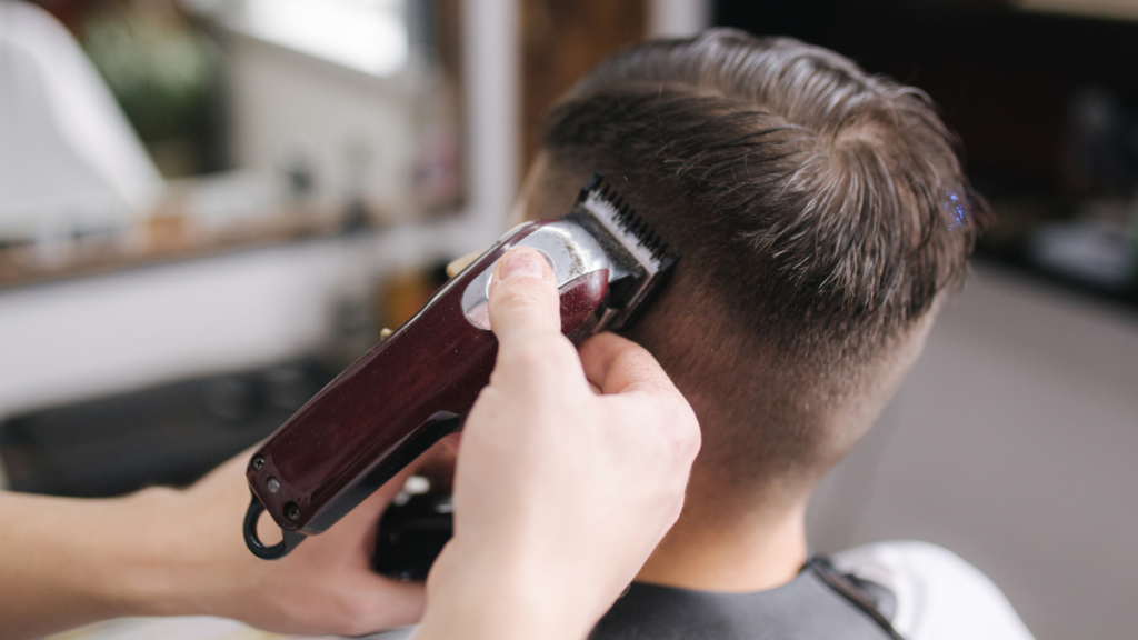 Nomes para barbearia, 200 opções para inspirar você! 2 Barbeiro