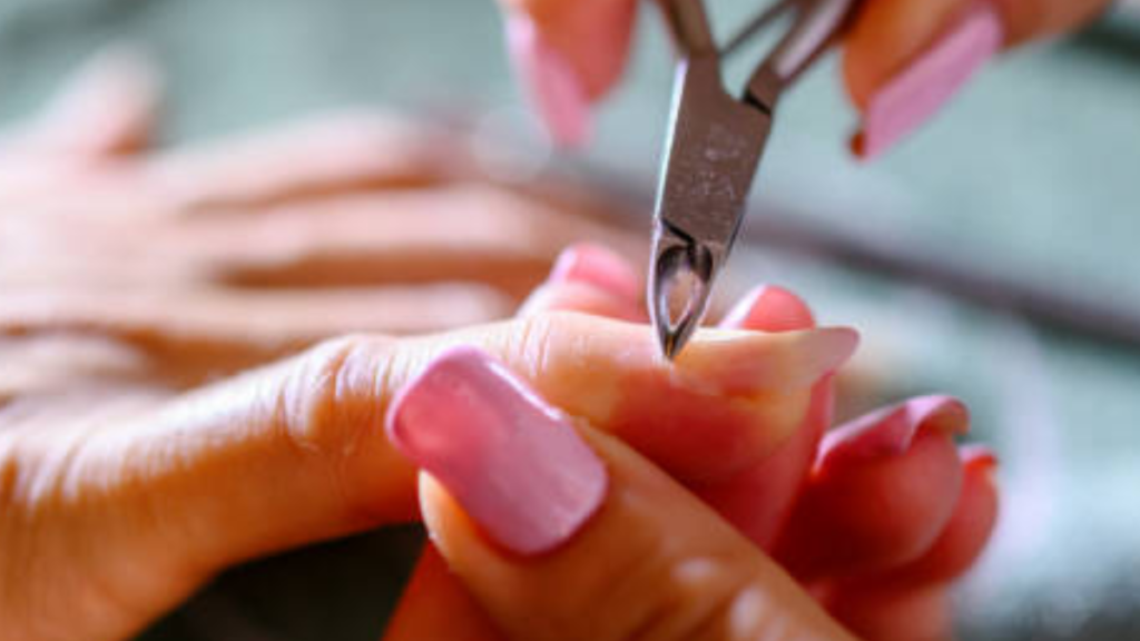 Como amolar alicate de unha