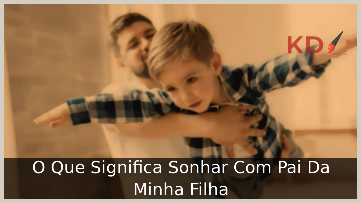 Copo De Vidro Quebrando Na Mão