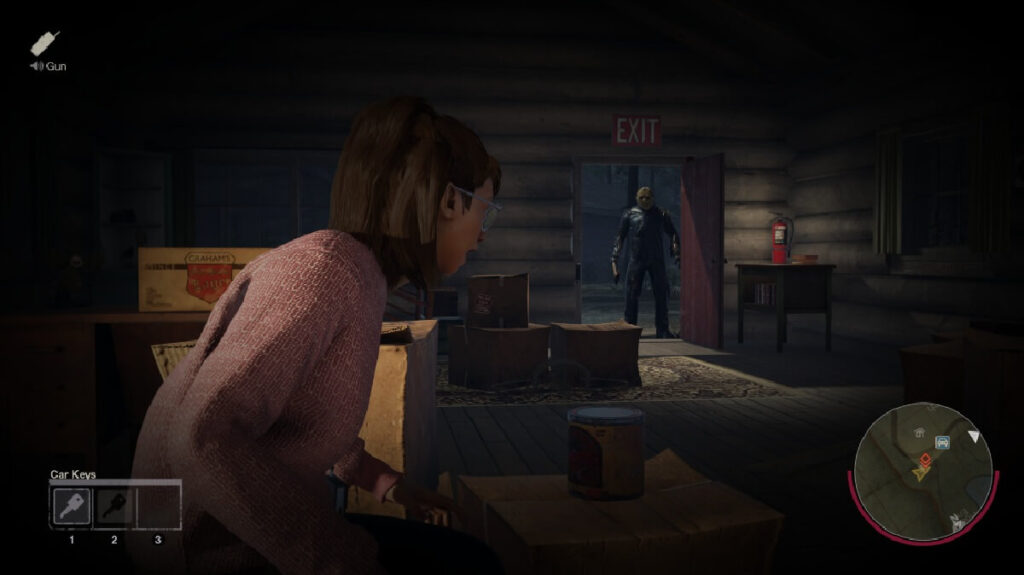 Imagem famosa do jogo mostrando o personagem Jason atrás das pessoas.