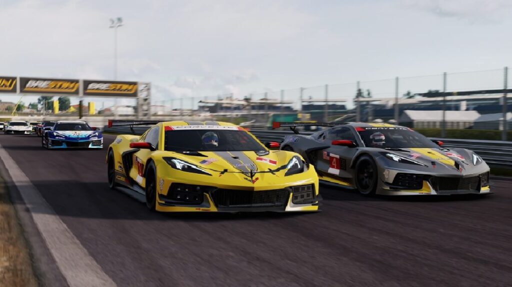 +15 melhores jogos de corrida para PC: Guia atualizado! 5 Imagem do jogo mostrando uma corrida sendo realizada com carros velozes e luxuosos.