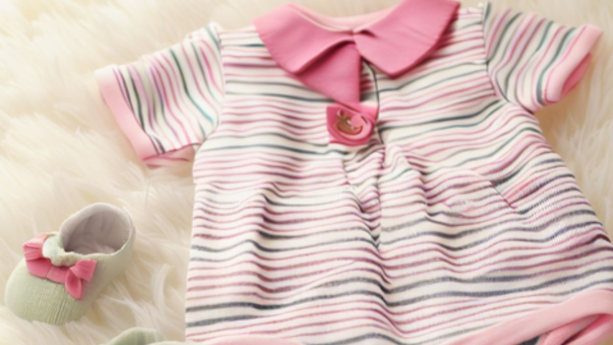 Sonhar com roupa de bebê.