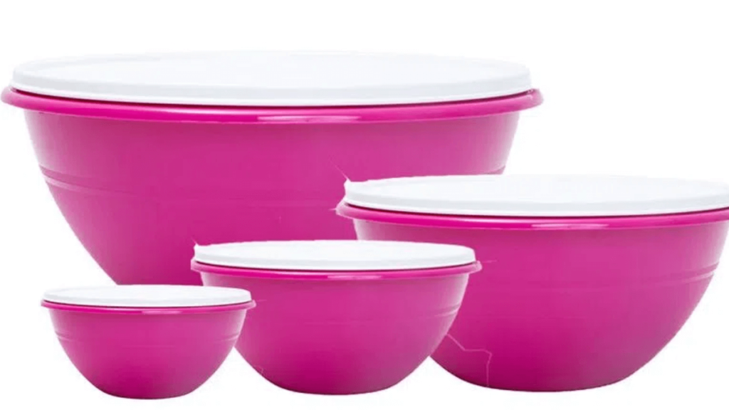 6 Dicas para limpar bem o seu Tupperware: Deixe seus recipientes brilhando! 3 Tupperwares