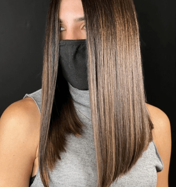 Cortes de cabelo para rosto quadrado: Opções para apostar e dicas incríveis! 5 Moça com Corte de cabelo Bob Longo