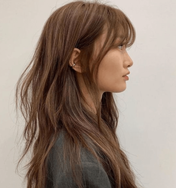 Corte em V com franja