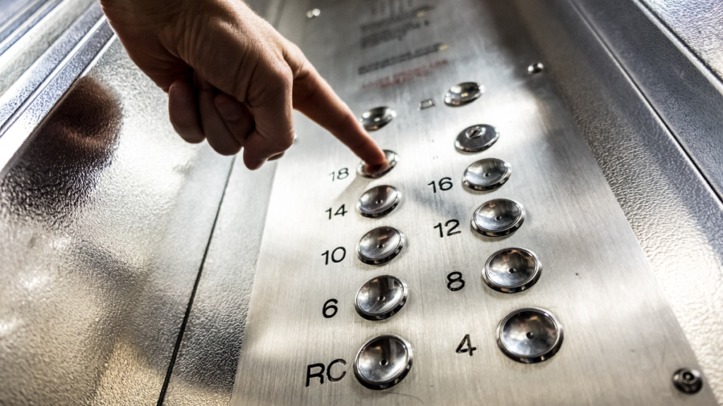 Significado De Sonhar Com Elevador Psicanálise: Veja interpretações! 1 Significado De Sonhar Com Elevador Psicanálise