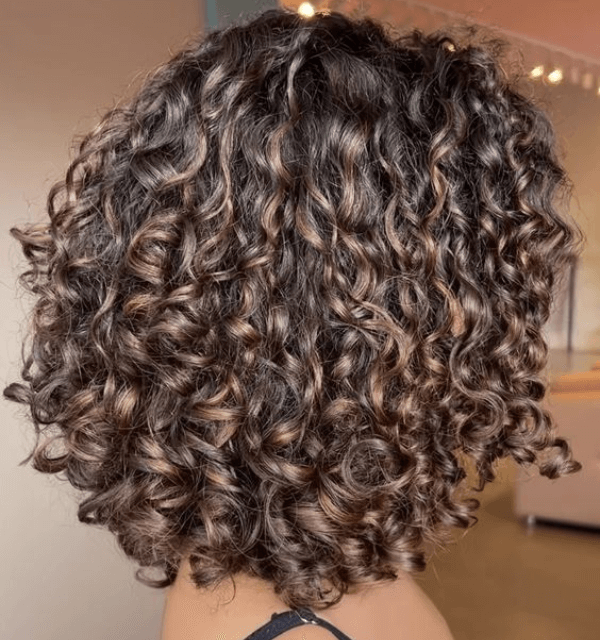 Cortes de cabelo curto cacheado: Tendências para inspirar! 8 Cabelo curto cacheado