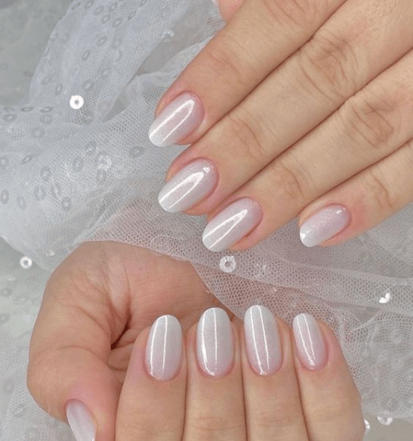 Unhas brancas de Noiva