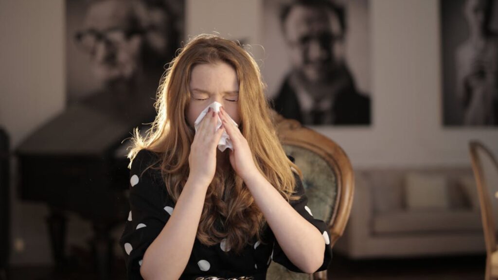 Menina ruiva com Crises Respiratórias.